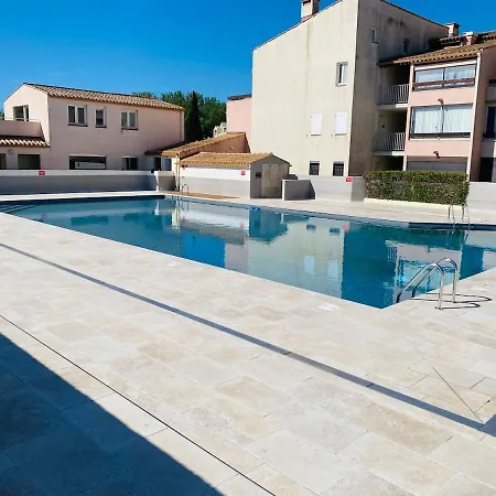 Semesterbostad Pavillon 4-6 Couchages *